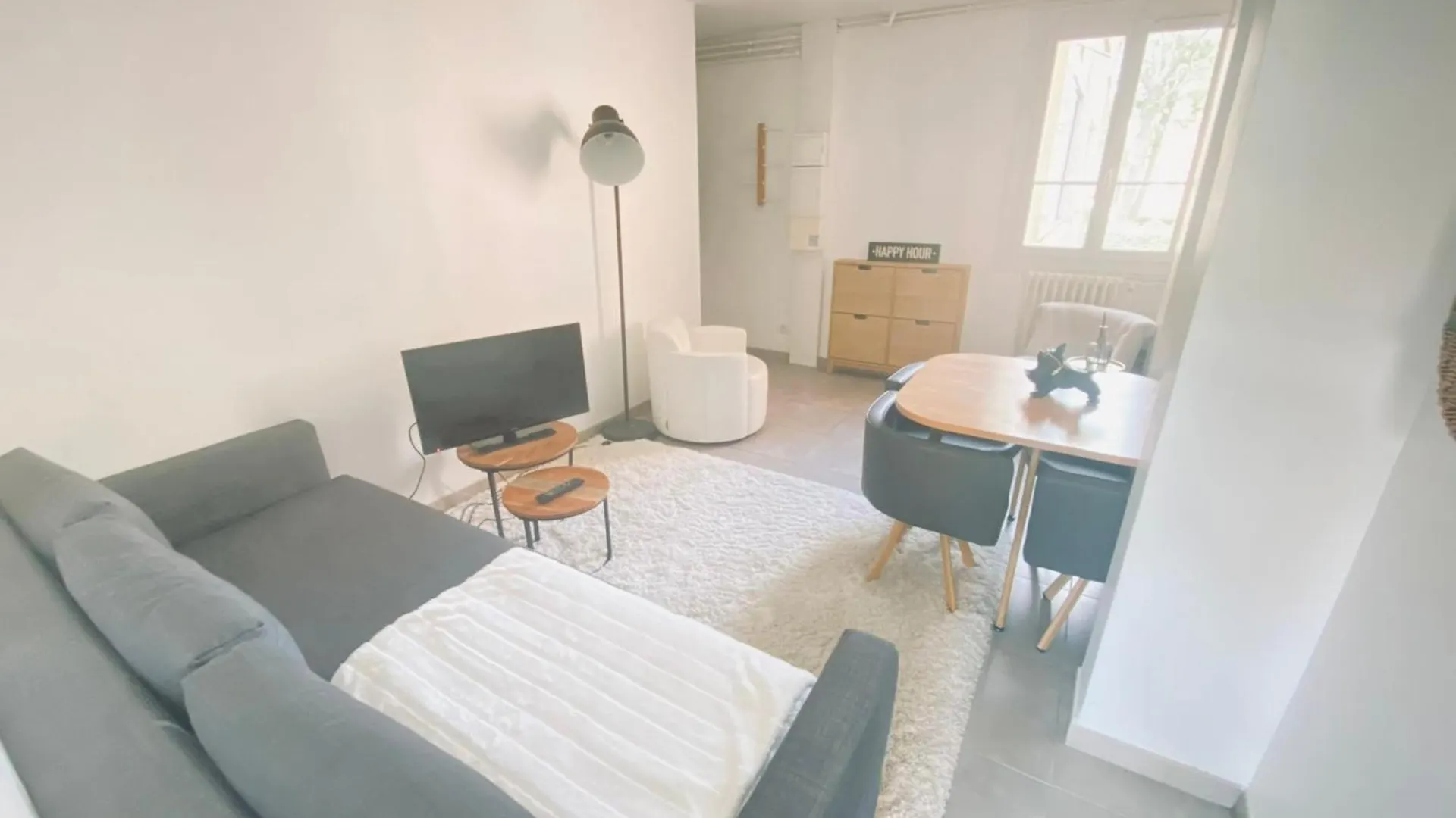 Bright 2-Bedroom Apartment Toulouse